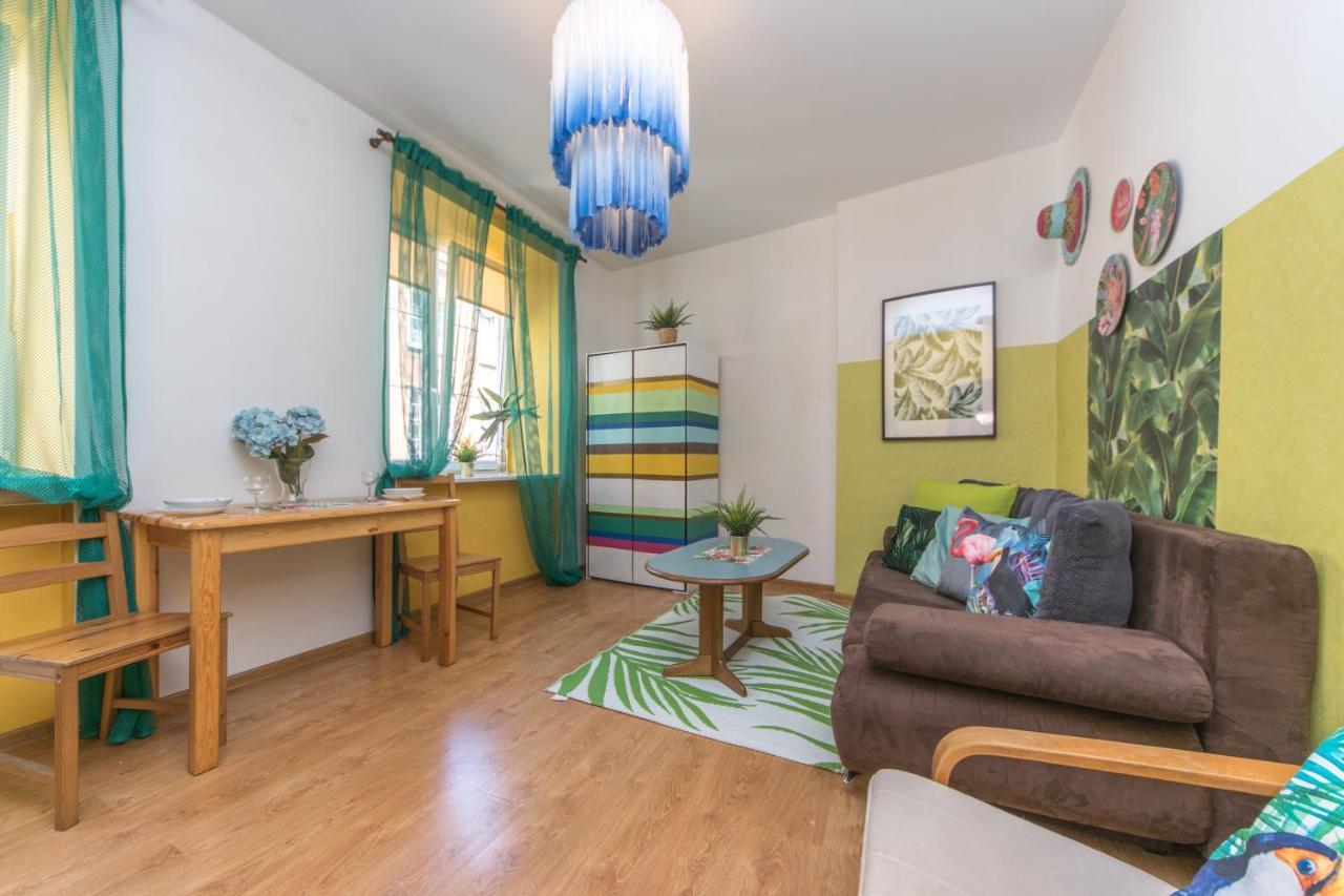 Apartament 14 Przy Ul. Dlugiej กดัญสก์ ภายนอก รูปภาพ